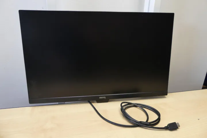 BenQ - LCD Monitor Modell: GVV2480-B / Type: GVV2480